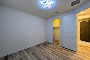 5902 N 86th Dr, Glendale, AZ 85305 - Photo 18