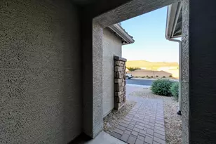 5902 N 86th Dr, Glendale, AZ 85305 - Photo 8