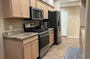 7401 W Arrowhead Clubhouse Dr, Glendale, AZ 85308 - Photo 12