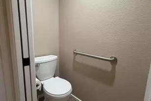 7401 W Arrowhead Clubhouse Dr, Glendale, AZ 85308 - Photo 20