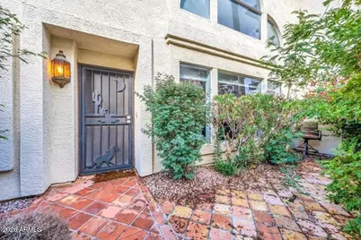 8841 S 51st Street #Unit 1, Phoenix, AZ 85044 - Photo 4