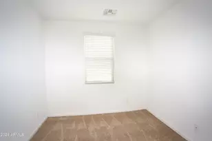 9225 W Willow Bend Ln, Phoenix, AZ 85037 - Photo 6