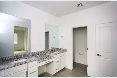 9225 W Willow Bend Lane, Phoenix, AZ 85037 - Photo 26