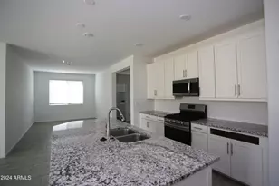 9225 W Willow Bend Ln, Phoenix, AZ 85037 - Photo 20