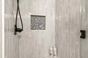 19058 North 23rd Pl, Phoenix, AZ 85024 - Photo 10