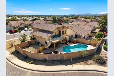 19058 N 23rd Place, Phoenix, AZ 85024 - Photo 14