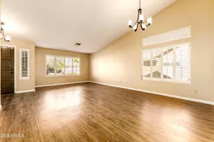 4309 E Thistle Landing Dr, Phoenix, AZ 85044 - Photo 4