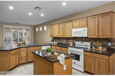 42854 W Ocean Breeze Drive, Maricopa, AZ 85138 - Photo 10