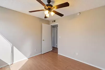 4634 N 77th Drive, Phoenix, AZ 85033 - Photo 18