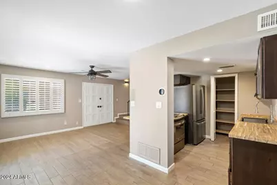 7810 E Keim Drive, Scottsdale, AZ 85250 - Photo 6