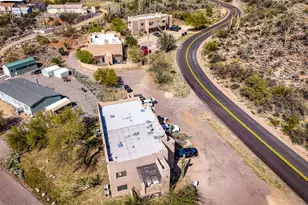 32776 S Maggie Mine Rd, Black Canyon City, AZ 85324 - Photo 10