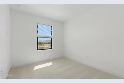5820 S 35th Way, Phoenix, AZ 85040 - Photo 16