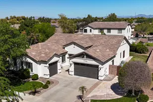 19136 E Canary Way, Queen Creek, AZ 85142 - Photo 2