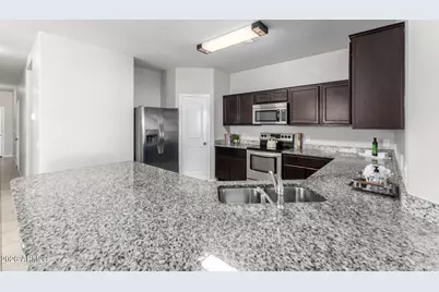 25330 W Carson Drive, Buckeye, AZ 85326 - Photo 12