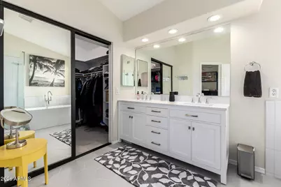 724 W Sandra Terrace, Phoenix, AZ 85023 - Photo 20