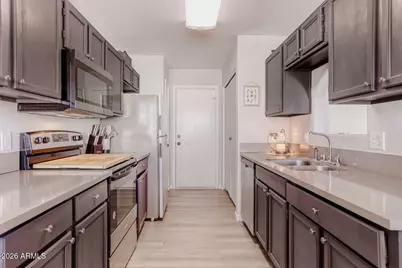 10202 N 87th Avenue, Peoria, AZ 85345 - Photo 12