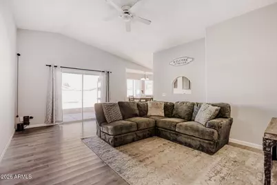 10202 N 87th Avenue, Peoria, AZ 85345 - Photo 8