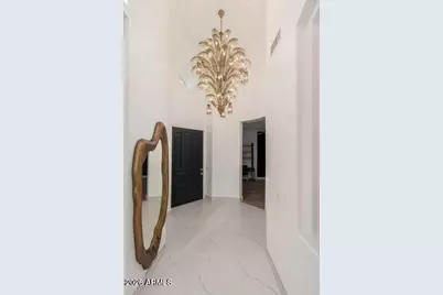 11312 E Greenway Road, Scottsdale, AZ 85260 - Photo 4