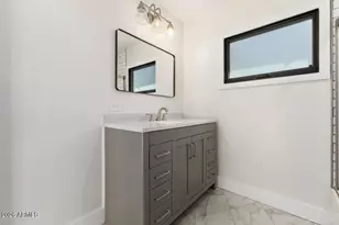 2316 N Mitchell St, Phoenix, AZ 85006 - Photo 16