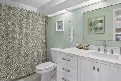 1030 E Bethany Home Road #6, Phoenix, AZ 85014 - Photo 10