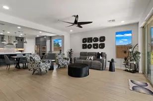 5957 E Salter Dr, Phoenix, AZ 85054 - Photo 14