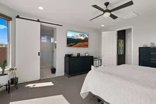 5957 E Salter Dr, Phoenix, AZ 85054 - Photo 18