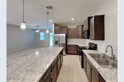 17987 W Ida Lane, Surprise, AZ 85387 - Photo 2