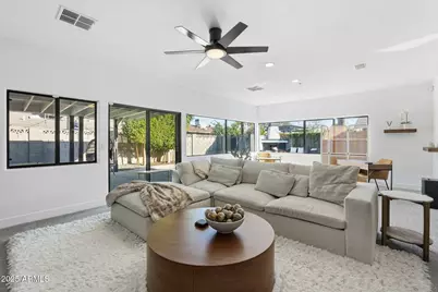 8614 E Jackrabbit Road, Scottsdale, AZ 85250 - Photo 4