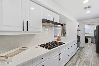8614 E Jackrabbit Road, Scottsdale, AZ 85250 - Photo 20