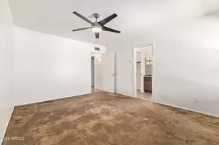 2902 E Claire Dr, Phoenix, AZ 85032 - Photo 18