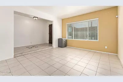 2902 E Claire Drive, Phoenix, AZ 85032 - Photo 8