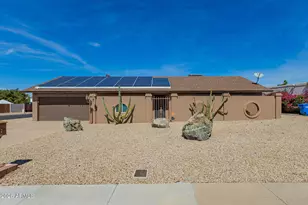 2902 E Claire Dr, Phoenix, AZ 85032 - Photo 2