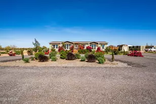 22622 E Day Spring Ln, Florence, AZ 85132 - Photo 2