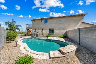 18138 W Robin Ln, Surprise, AZ 85387 - Photo 32