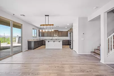 18138 W Robin Lane, Surprise, AZ 85387 - Photo 12