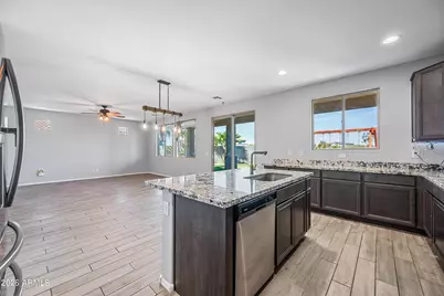 18138 W Robin Lane, Surprise, AZ 85387 - Photo 16