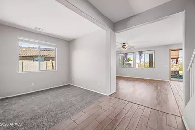 18138 W Robin Lane, Surprise, AZ 85387 - Photo 6