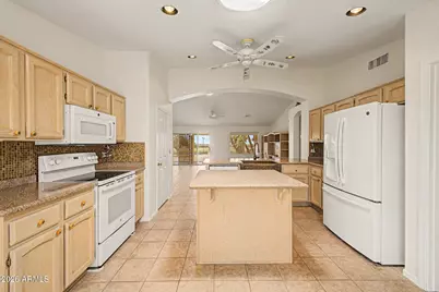 24722 S Mooncrest Drive, Sun Lakes, AZ 85248 - Photo 8