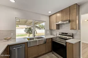 3130 W Sandra Terrace, Phoenix, AZ 85053 - Photo 16