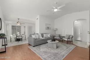 1362 E Cherry Hills Dr, Chandler, AZ 85249 - Photo 2