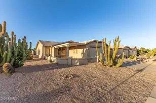 1362 E Cherry Hills Dr, Chandler, AZ 85249 - Photo 6