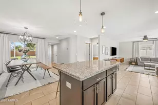 2327 E Weldon Ave, Phoenix, AZ 85016 - Photo 8