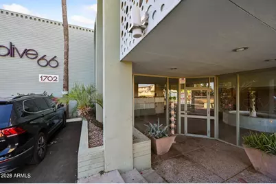 1702 W Tuckey Lane #Unit 212, Phoenix, AZ 85015 - Photo 2