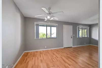 1702 W Tuckey Lane #Unit 212, Phoenix, AZ 85015 - Photo 12