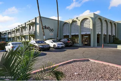 1702 W Tuckey Lane #Unit 212, Phoenix, AZ 85015 - Photo 1