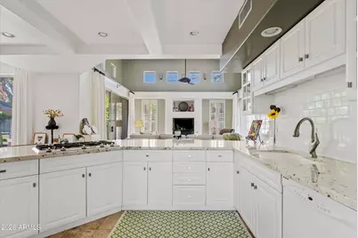 6853 N Central Avenue, Phoenix, AZ 85012 - Photo 16