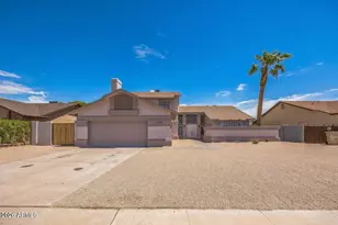 12311 N 79th Ave, Peoria, AZ 85381 - Photo 2