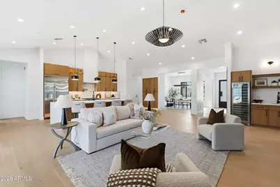 7232 E Cambridge Avenue, Scottsdale, AZ 85257 - Photo 2