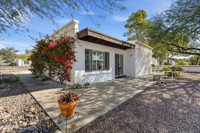 1301 E Canterbury Drive, Phoenix, AZ 85022 - Photo 22