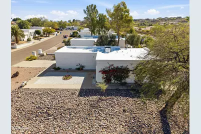1301 E Canterbury Drive, Phoenix, AZ 85022 - Photo 36